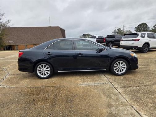 2014 Toyota Camry XLE