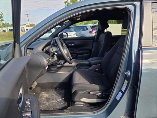 Pearl 2026 Honda HR-V 2WD Sport