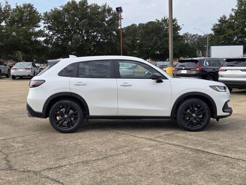 2026 Honda HR-V 2WD Sport