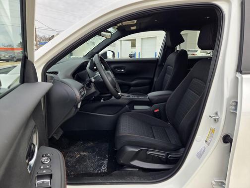 2026 Honda HR-V 2WD Sport