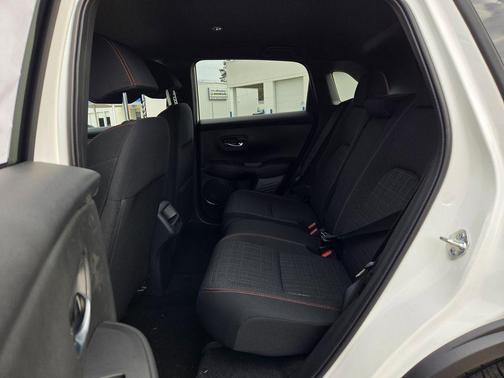 2026 Honda HR-V 2WD Sport