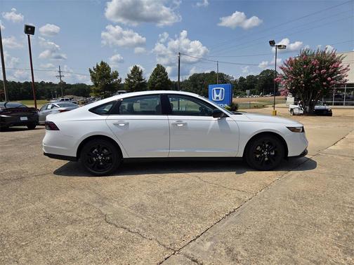 2025 Honda Accord Sport SE 1.5T