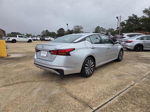 2024 Nissan Altima 2.5 SV