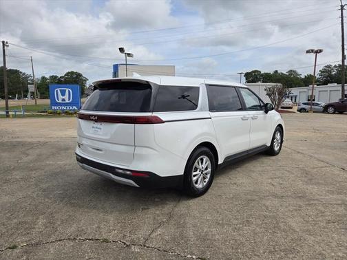 2022 Kia Carnival LXS