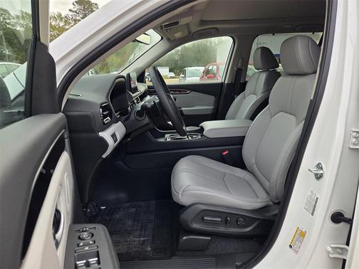 2025 Honda Pilot Touring 8-Passenger