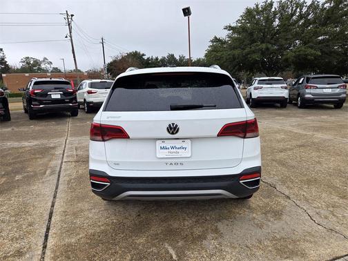 2024 Volkswagen Taos 1.5T SE