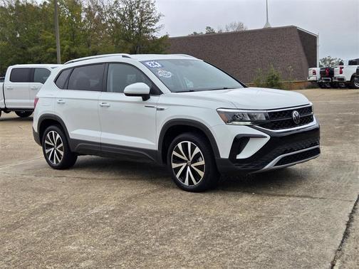 2024 Volkswagen Taos 1.5T SE