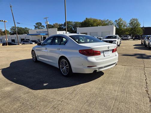 2019 BMW 530 i