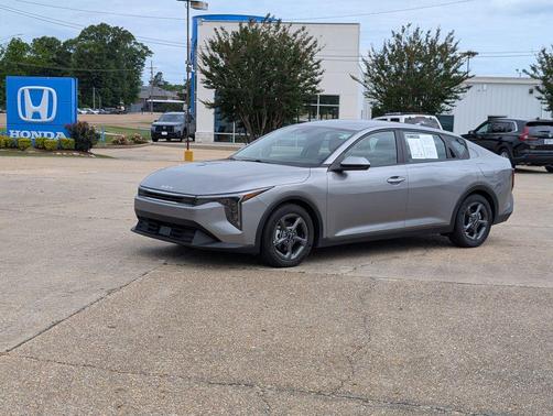 Steel Gray 2025 Kia K4 LXS