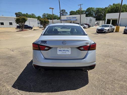 2024 Nissan Altima SR FWD