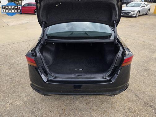 2024 Nissan Altima SR FWD