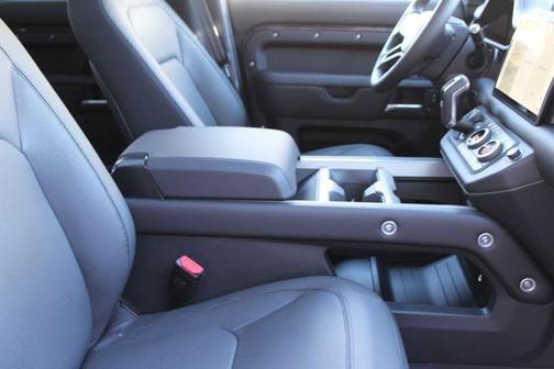 2025 Land Rover Defender P400 X