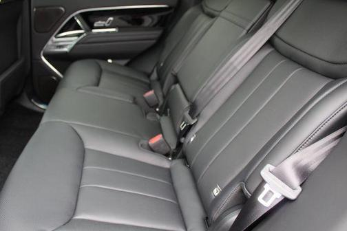 2025 Land Rover Range Rover P530 Autobiography