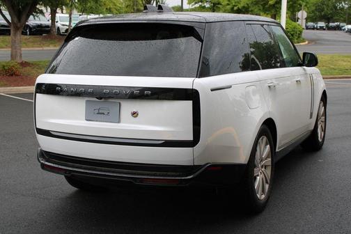 Ostuni Pearl White 2024 Land Rover Range Rover P400 SE SWB