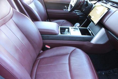 2024 Land Rover Range Rover P400 SE SWB