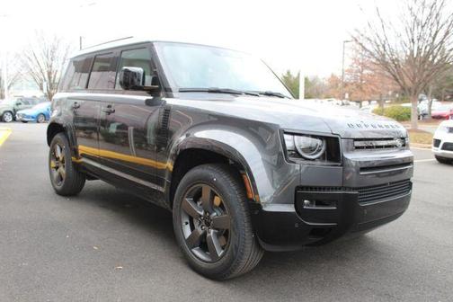 2026 Land Rover Defender 110 P400 X-Dynamic SE