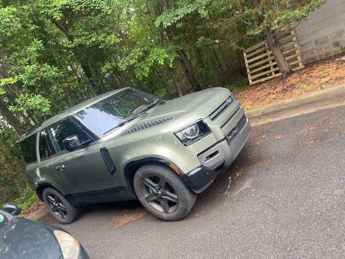 Pangea Green 2022 Land Rover Defender 90 X-Dynamic SE