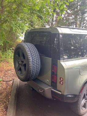 Pangea Green 2022 Land Rover Defender 90 X-Dynamic SE