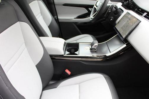 2026 Land Rover Range Rover Evoque Dynamic SE