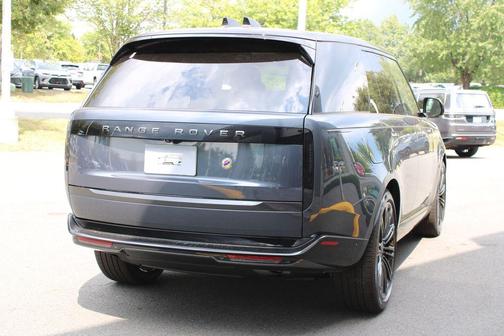 Varesine Blue 2027 Land Rover Range Rover SE