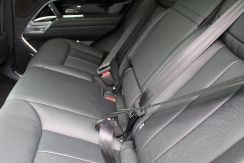 2025 Land Rover Range Rover P530 Autobiography