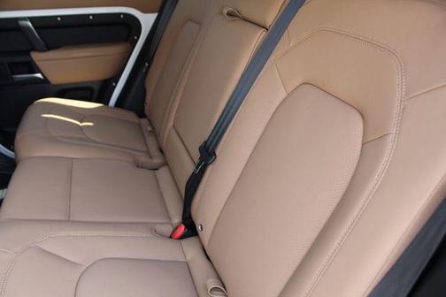 2025 Land Rover Defender P500 X-Dynamic SE