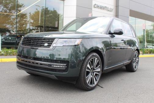 2025 Land Rover Range Rover P550e SE