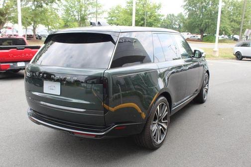 2025 Land Rover Range Rover P550e SE