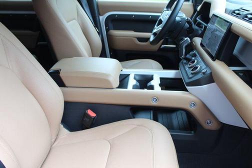 2025 Land Rover Defender P500 X-Dynamic SE