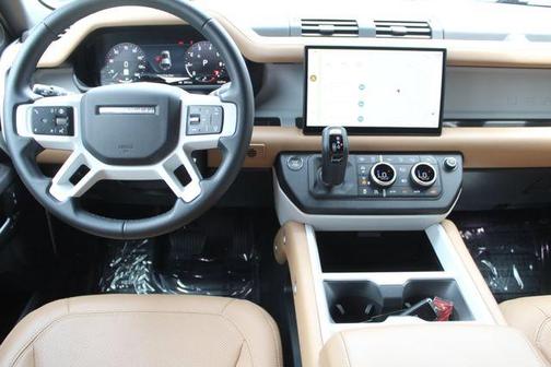 2025 Land Rover Defender P500 X-Dynamic SE