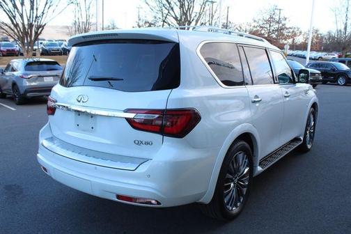 2019 INFINITI QX80 LUXE