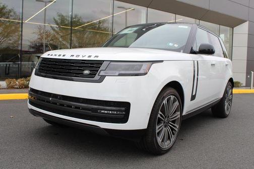 2025 Land Rover Range Rover P530 SE