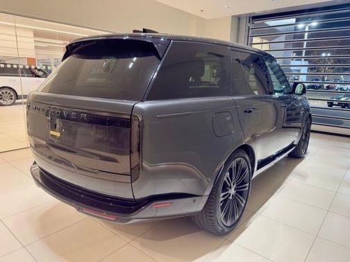 2024 Land Rover Range Rover P400 SE