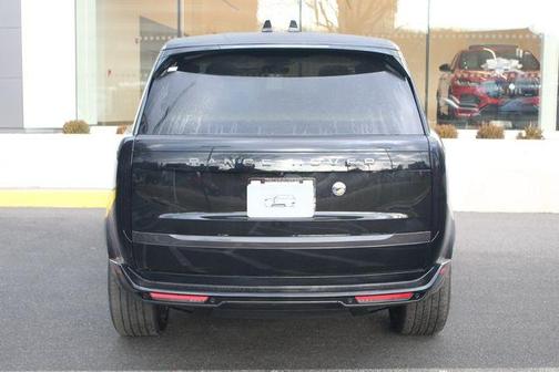 2026 Land Rover Range Rover P400 SE SWB