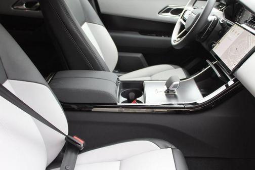 2026 Land Rover Range Rover Velar P400 Dynamic SE