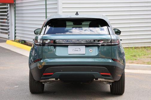Giola Green 2026 Land Rover Range Rover Velar P400 Dynamic SE