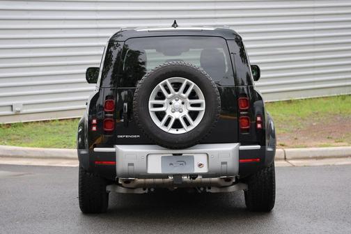 Santorini Black 2025 Land Rover Defender 110 P400 S