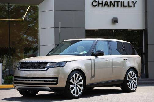 Batumi Gold 2025 Land Rover Range Rover P530 SE SWB