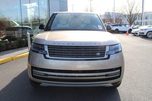 2025 Land Rover Range Rover P530 SE SWB