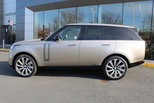 2025 Land Rover Range Rover P530 SE