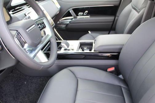 2025 Land Rover Range Rover P530 Autobiography