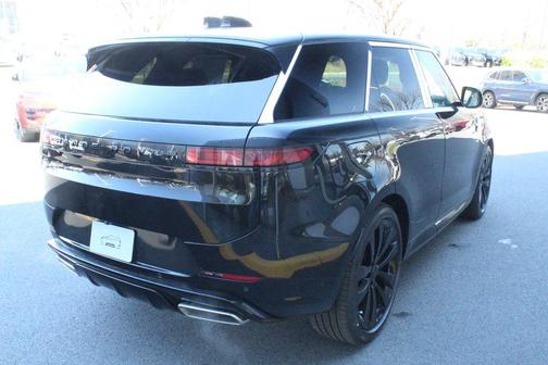 Santorini Black 2026 Land Rover Range Rover Sport P400 Dynamic SE