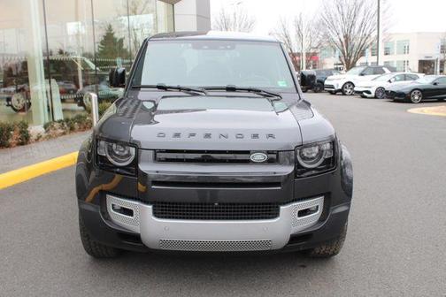 2024 Land Rover Defender 110 P500 SE