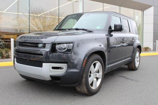 2024 Land Rover Defender 110 P500 SE