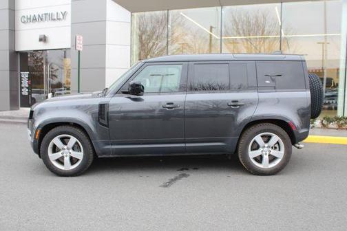 2024 Land Rover Defender 110 P500 SE