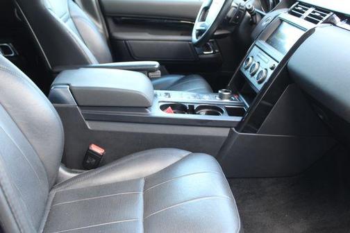 2019 Land Rover Discovery SE