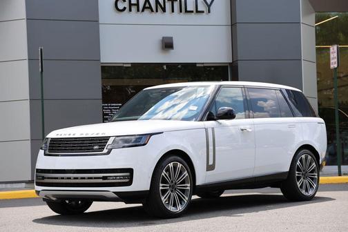 Fuji White 2026 Land Rover Range Rover P400 SE LWB 7 Seat