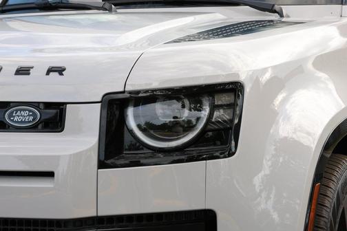 Borasco Grey 2026 Land Rover Defender 110 P400 X-Dynamic SE