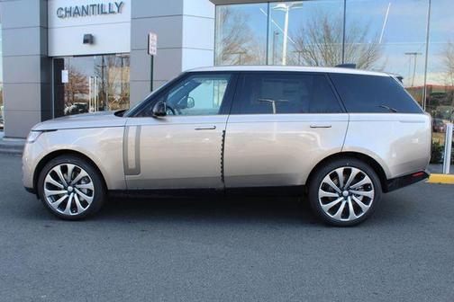 2025 Land Rover Range Rover P530 SE 7 Seat