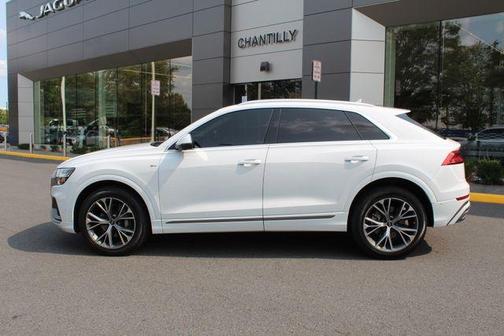 2023 Audi Q8 55 Premium Plus